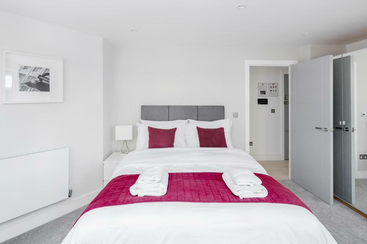 Roomspace Serviced Apartments- Walpole Court Ealing Exteriör bild